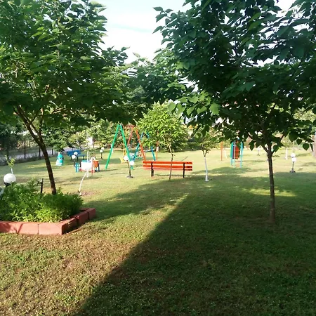 Roula Manou Hostel