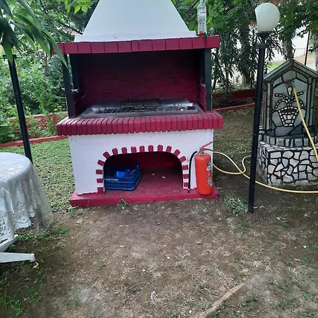 Hostel Roula Manou